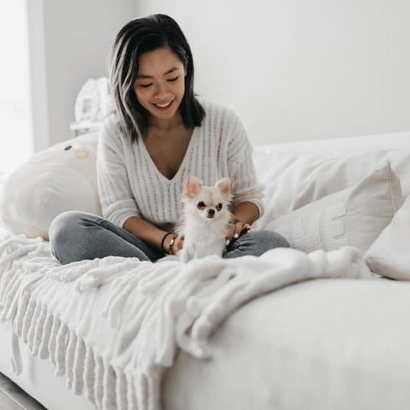 Meet your Posher, Olivia - Picture 1 of 1